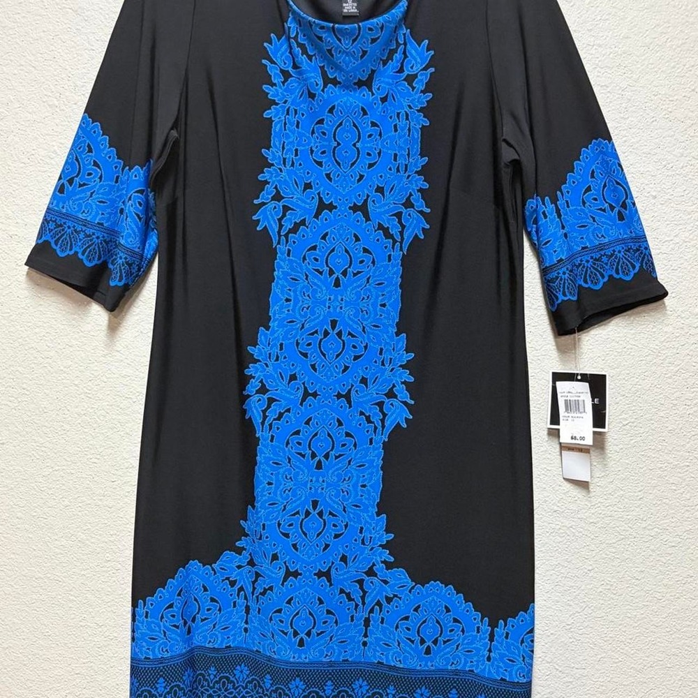 Women's Blue Dress N.W.T.